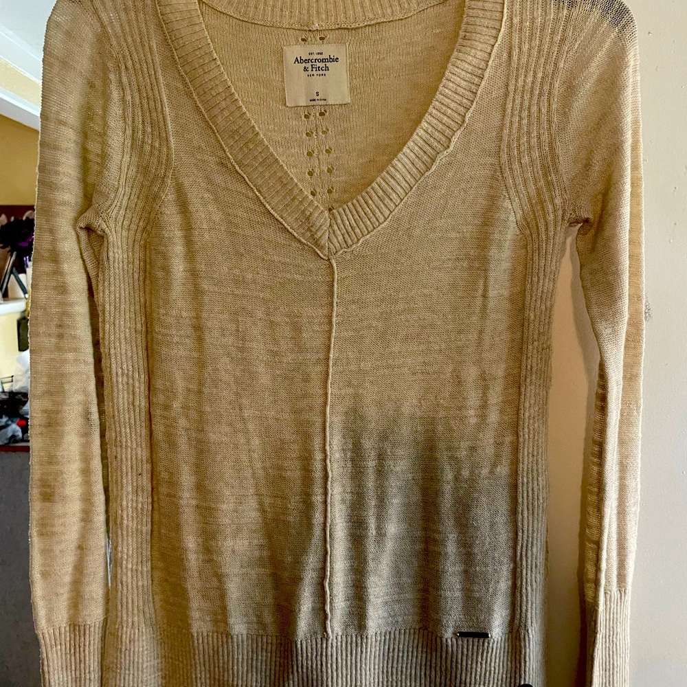 Abercrombie small lightweight sweater